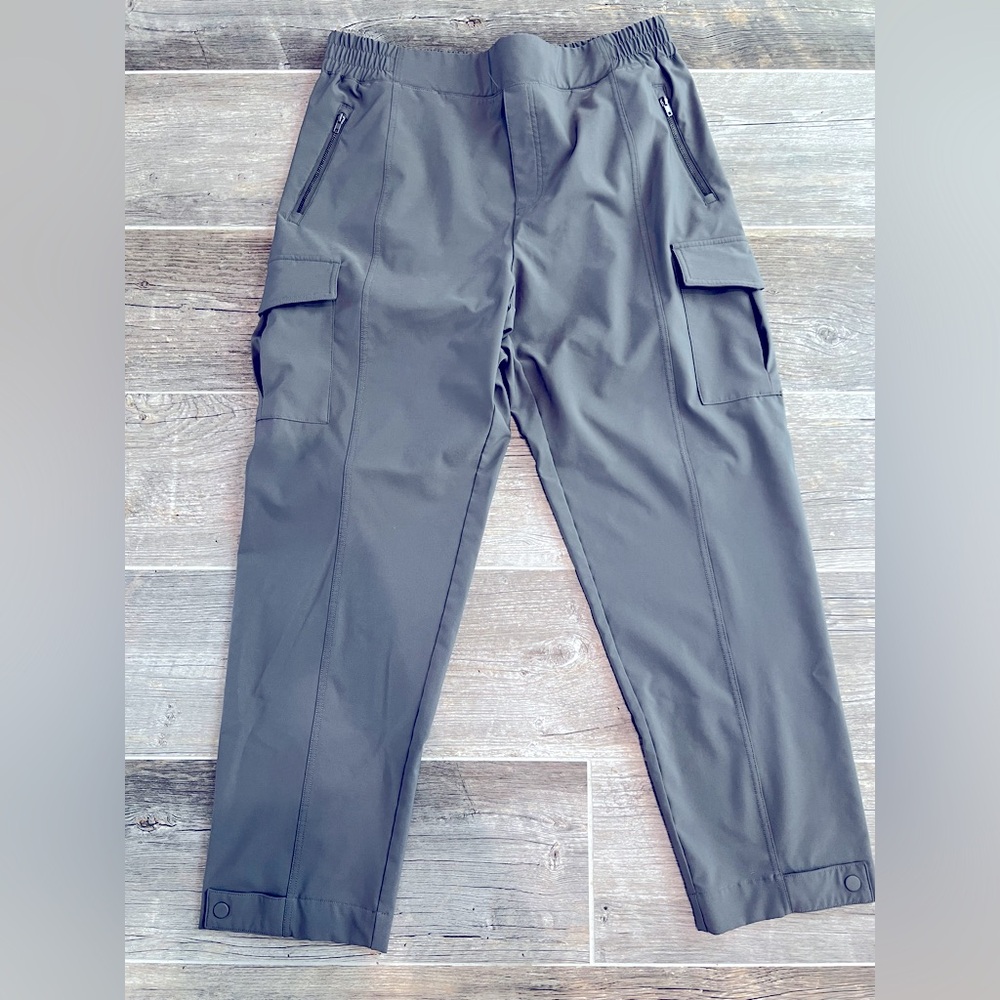 Ladies Grey Travel Cargo Pants